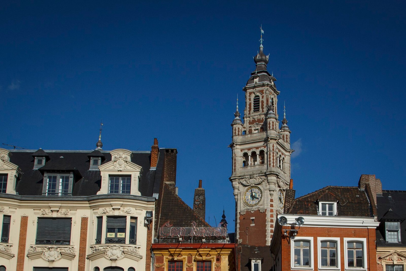 Itinerario a Lilla: Guida Completa alla Capitale delle Fiandre Francesi (2026)