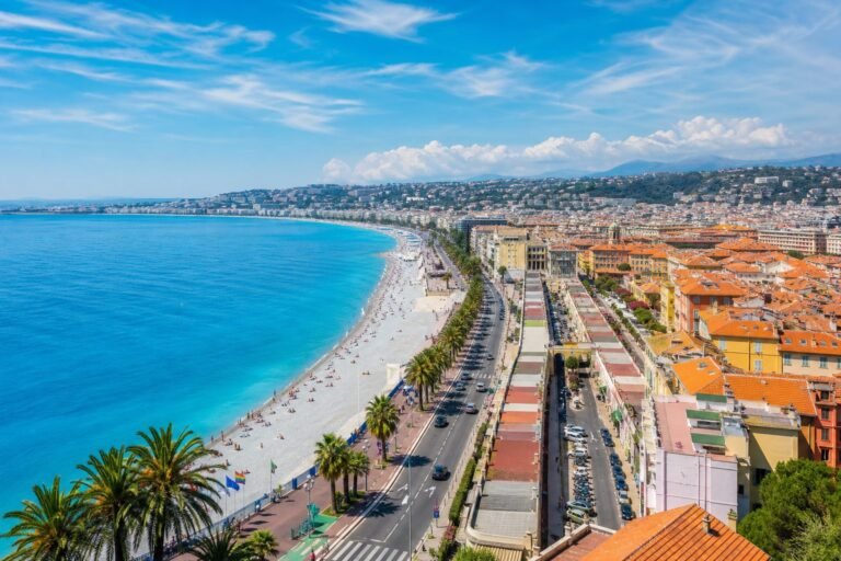 Guida Completa per Visitare Nizza da Solo: Perla della Costa Azzurra (2026)
