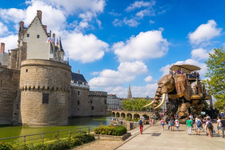 Itinerario a Nantes: Guida Completa tra Duchi di Bretagna e Macchine Fantasiose (2026)