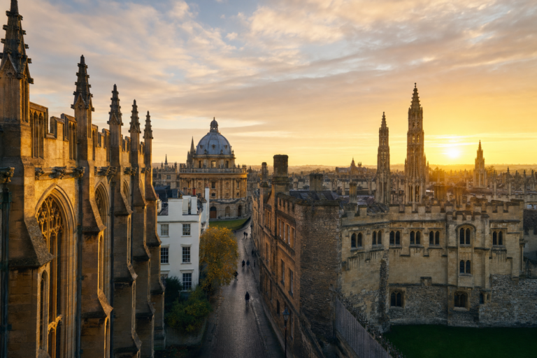 Itinerario a Oxford: Guida Completa tra College e Storia