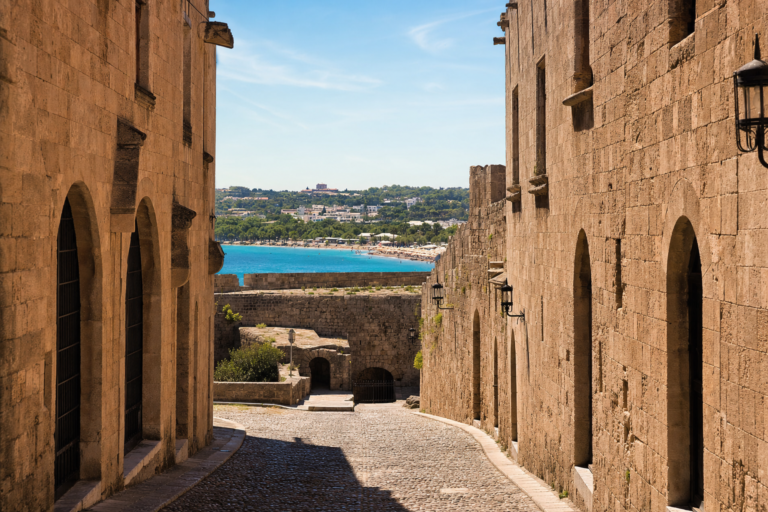 Itinerario a Rodi: Guida Completa tra Cavalieri e Spiagge