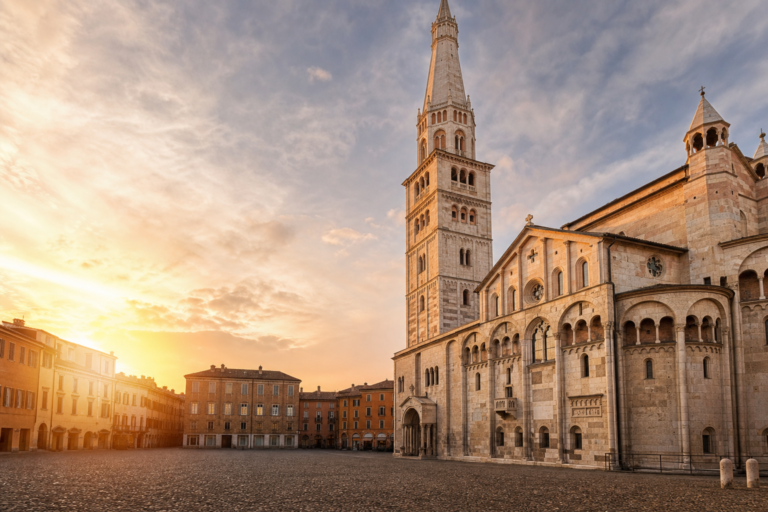 Weekend a Modena: Guida per un Viaggio tra Aceto Balsamico e Motori