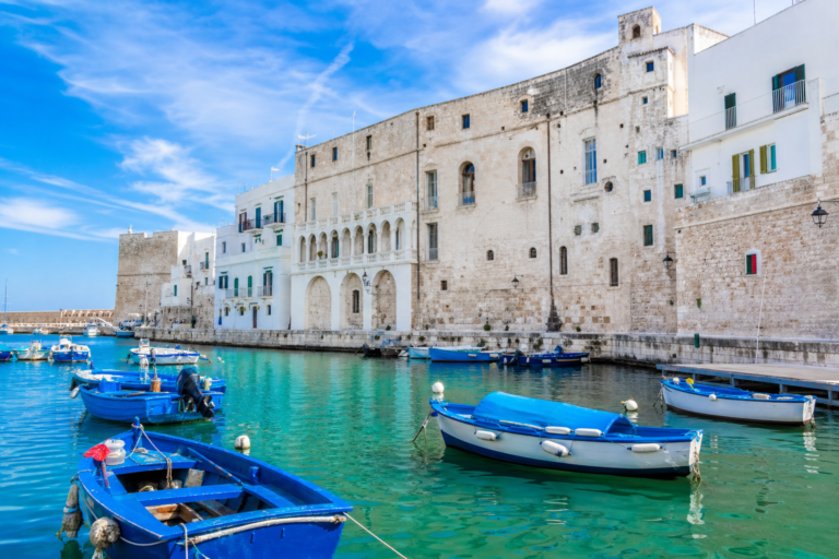 Dove dormire a Monopoli: guida ai migliori quartieri e hotel