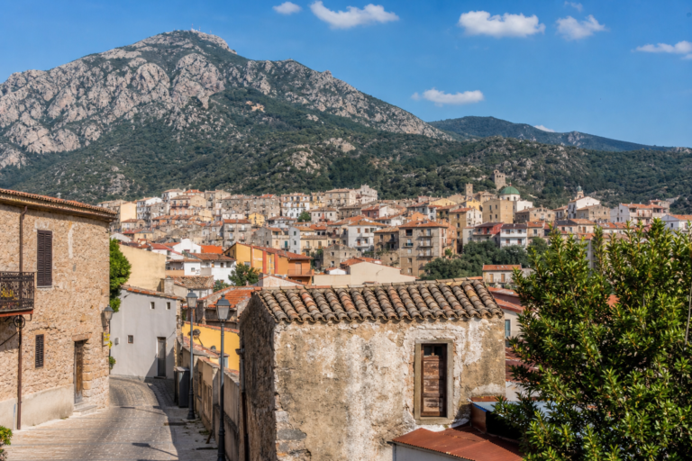 Dove dormire a Nuoro: guida ai migliori quartieri e hotel