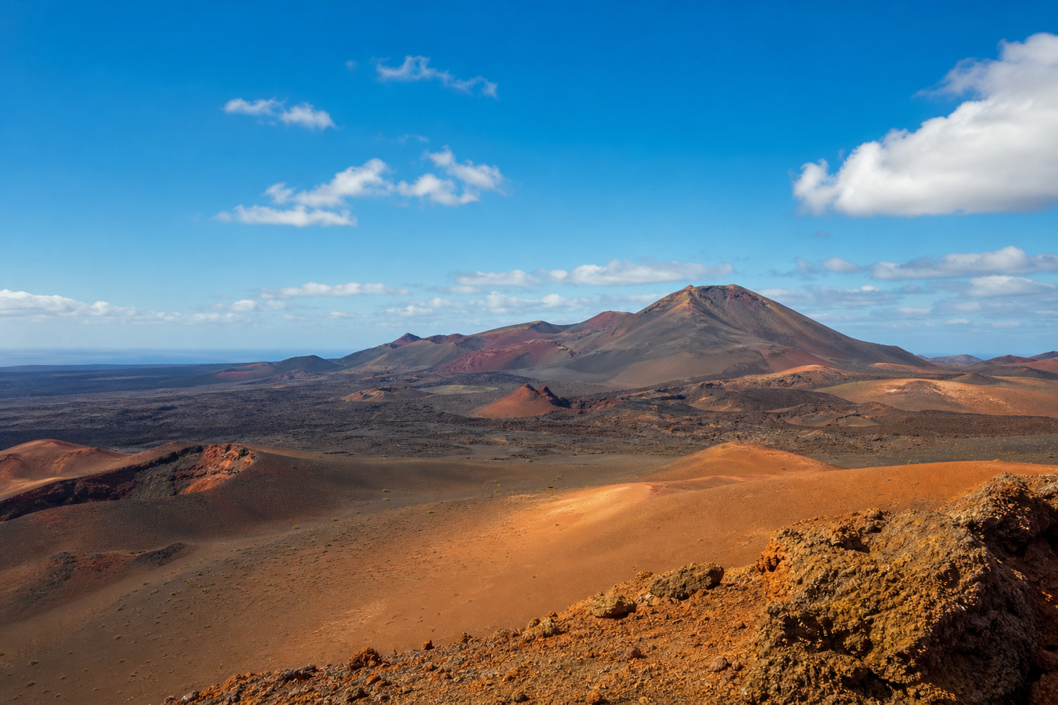Noleggio auto e transfer a Lanzarote: Guida Pratica