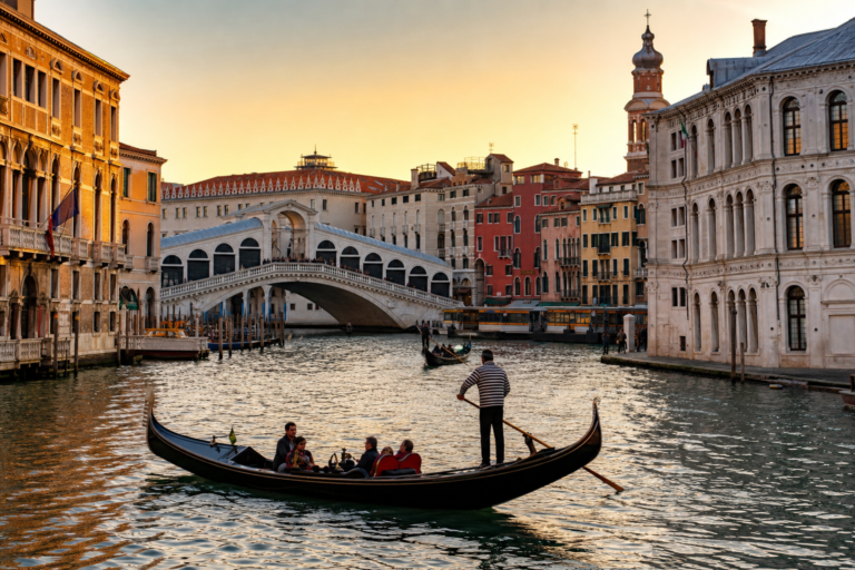 Itinerario a Venezia: Guida Completa tra Canali e Palazzi