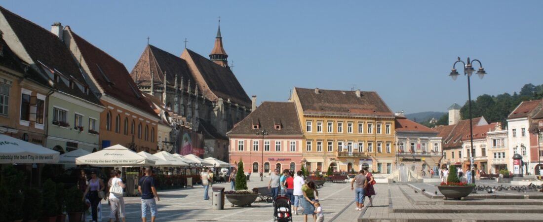 Brasov in solitaria: guida alla città transilvana senza auto