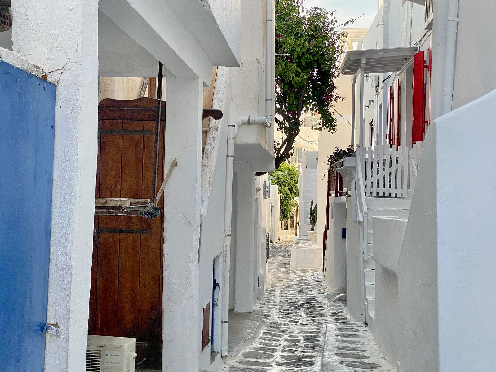 Itinerario a Mykonos: Guida Completa tra Mulini e Spiagge