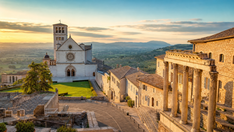 Assisi in solitaria: arrivo in treno, Basilica di San Francesco e pace francescana — guida senza auto nella città del Poverello