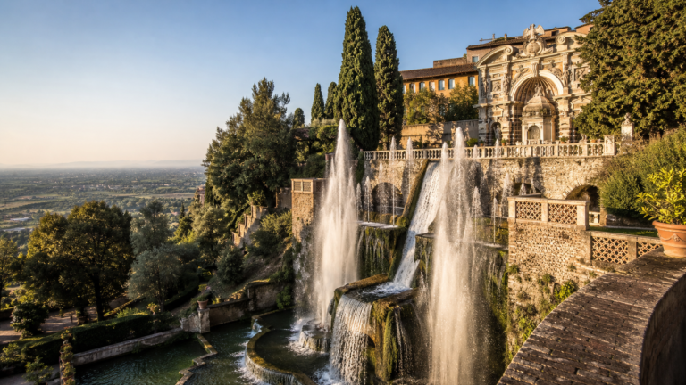 Tivoli in solitaria: arrivo in treno, Villa Adriana, Villa d’Este e Cascate dell’Aniene — guida senza auto nella città patrimonio UNESCO