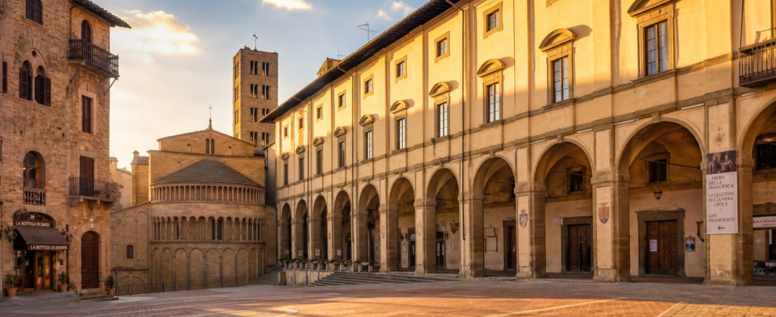 Arezzo in solitaria: arrivo in treno, Piazza Grande, affreschi di Piero della Francesca e antichità etrusche — guida senza auto nel cuore della Toscana