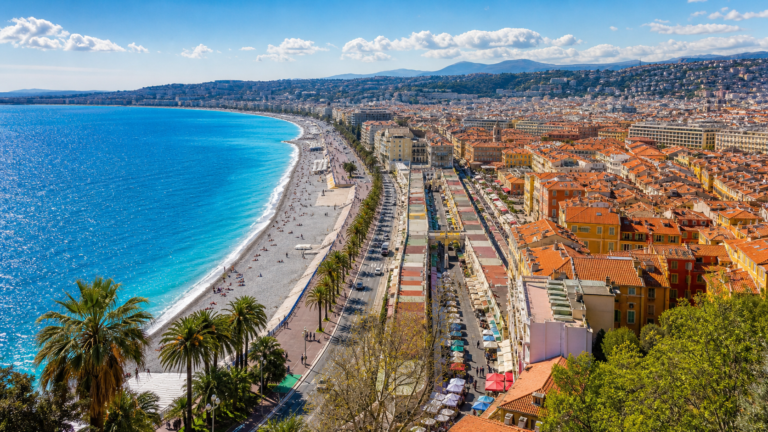 Nizza in solitaria: guida senza auto tra Promenade des Anglais e cucina niçoise
