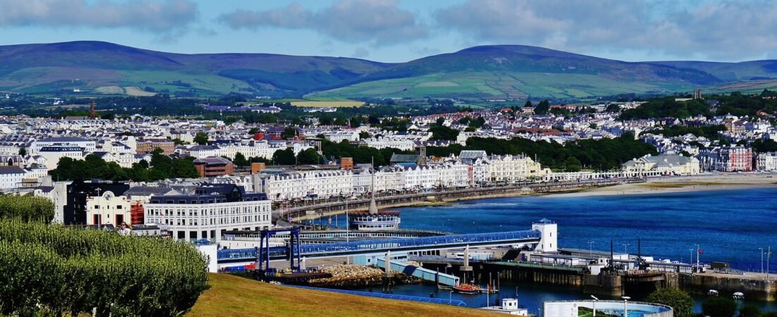 Isle of Man senza auto: Douglas hub, bus, treni e limiti reali