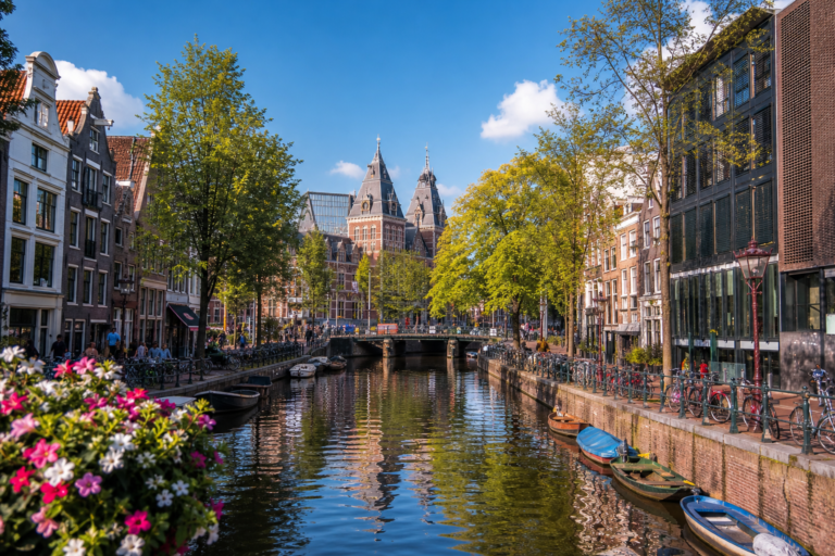 Dove dormire a Amsterdam: guida ai migliori quartieri e hotel