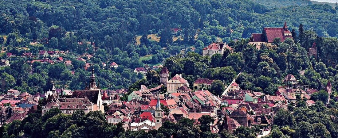 Sighisoara in solitaria: cittadella, stazione e gite senza auto