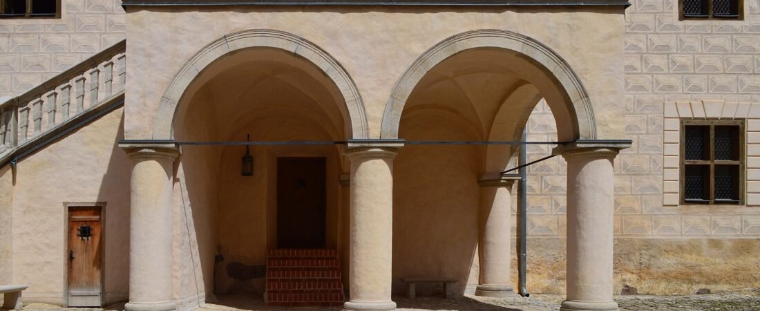 Bauska in solitaria: castello, fiumi e Rundāle