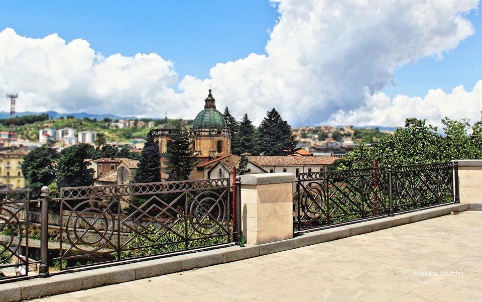 Weekend a Cosenza: Guida per un Viaggio tra Bruzio e Calabria