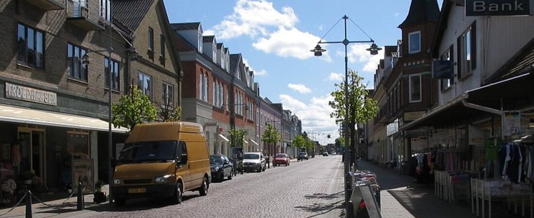 Bronderslev in solitaria: torbiere, giardini e castelli del Nord