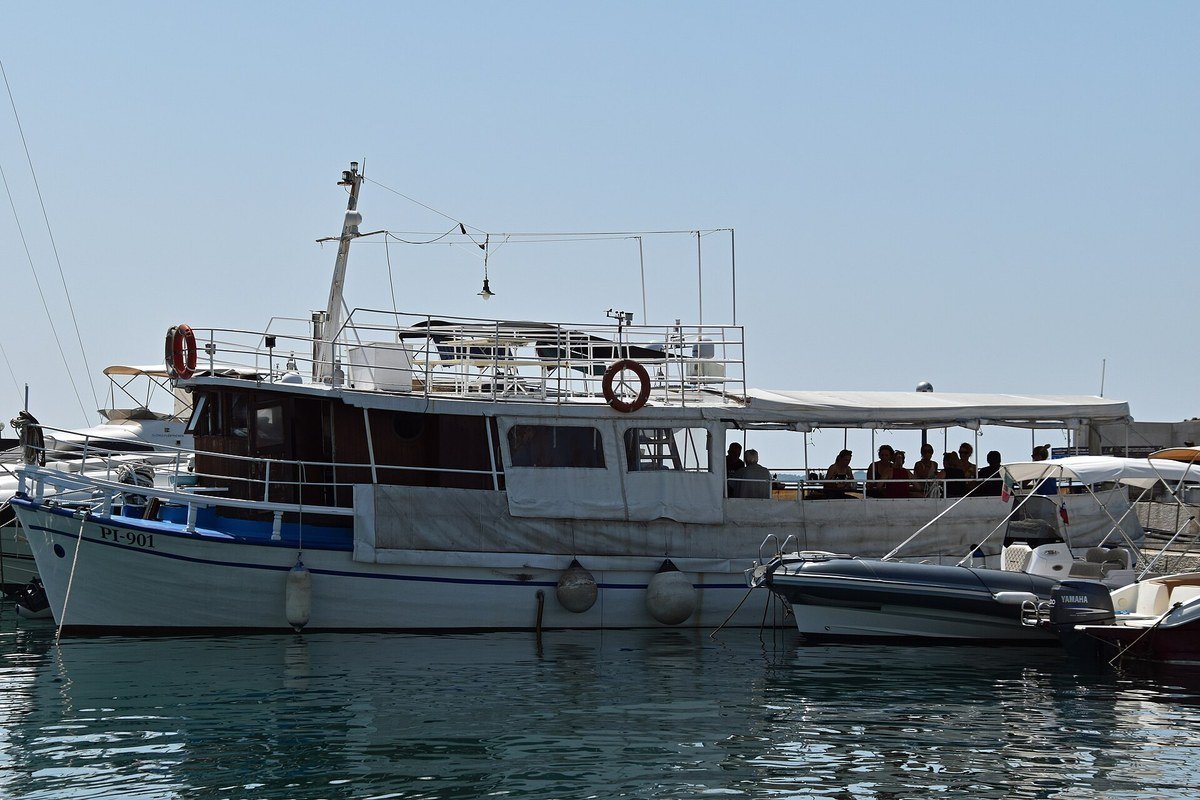 Il porto di Pirano con le barche