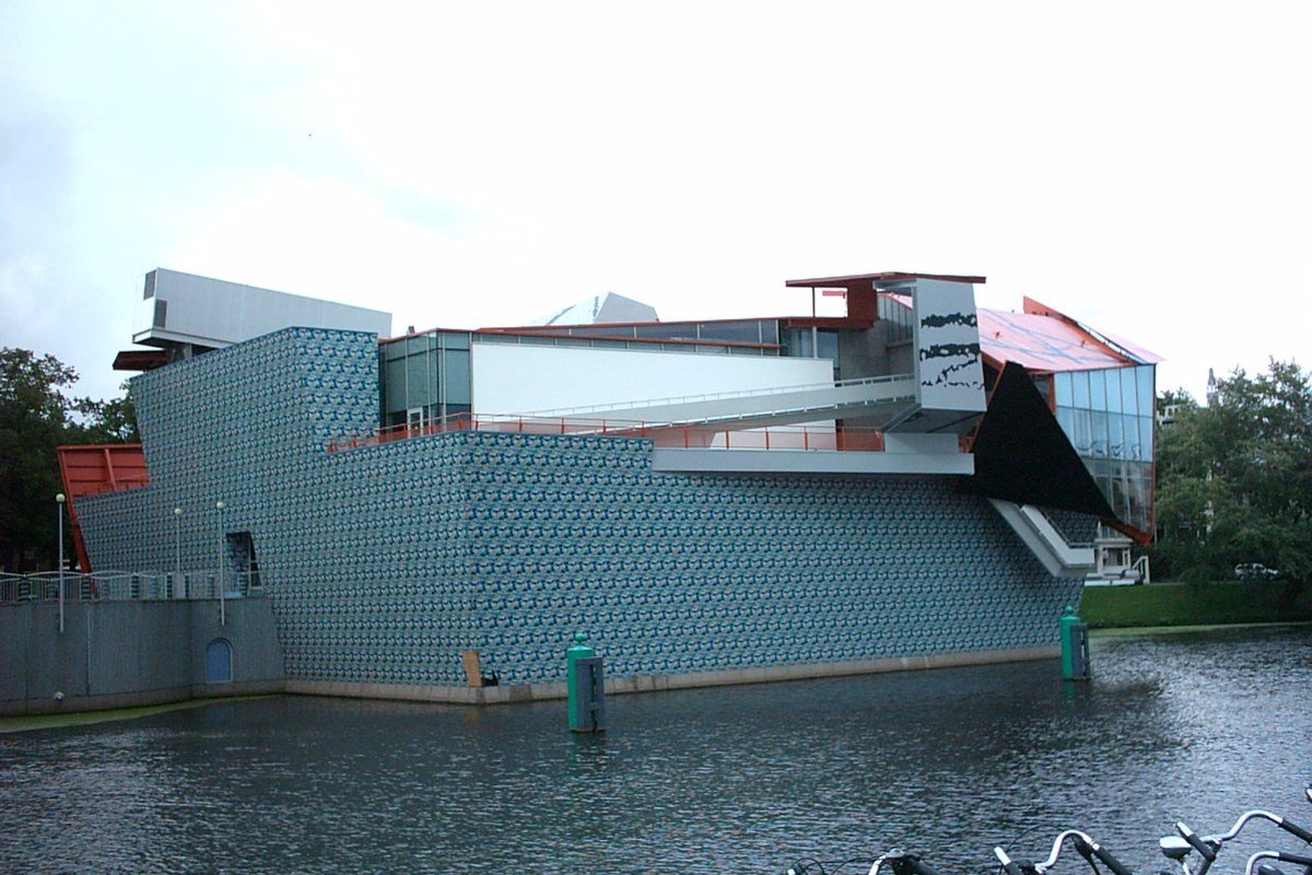 Il Groninger Museum di Alessandro Mendini