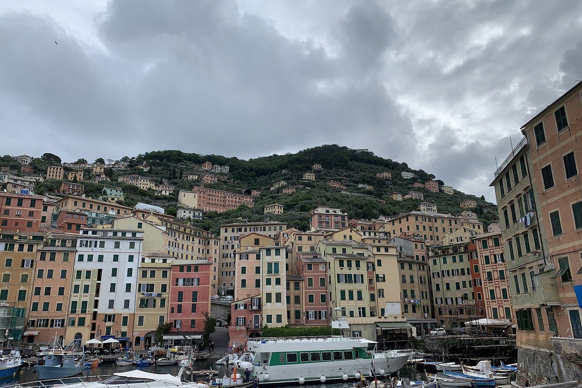Le case di Camogli sul mare