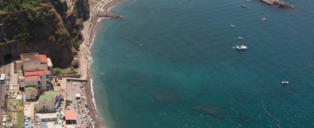 Sorrento in solitaria: la terrazza sul golfo
