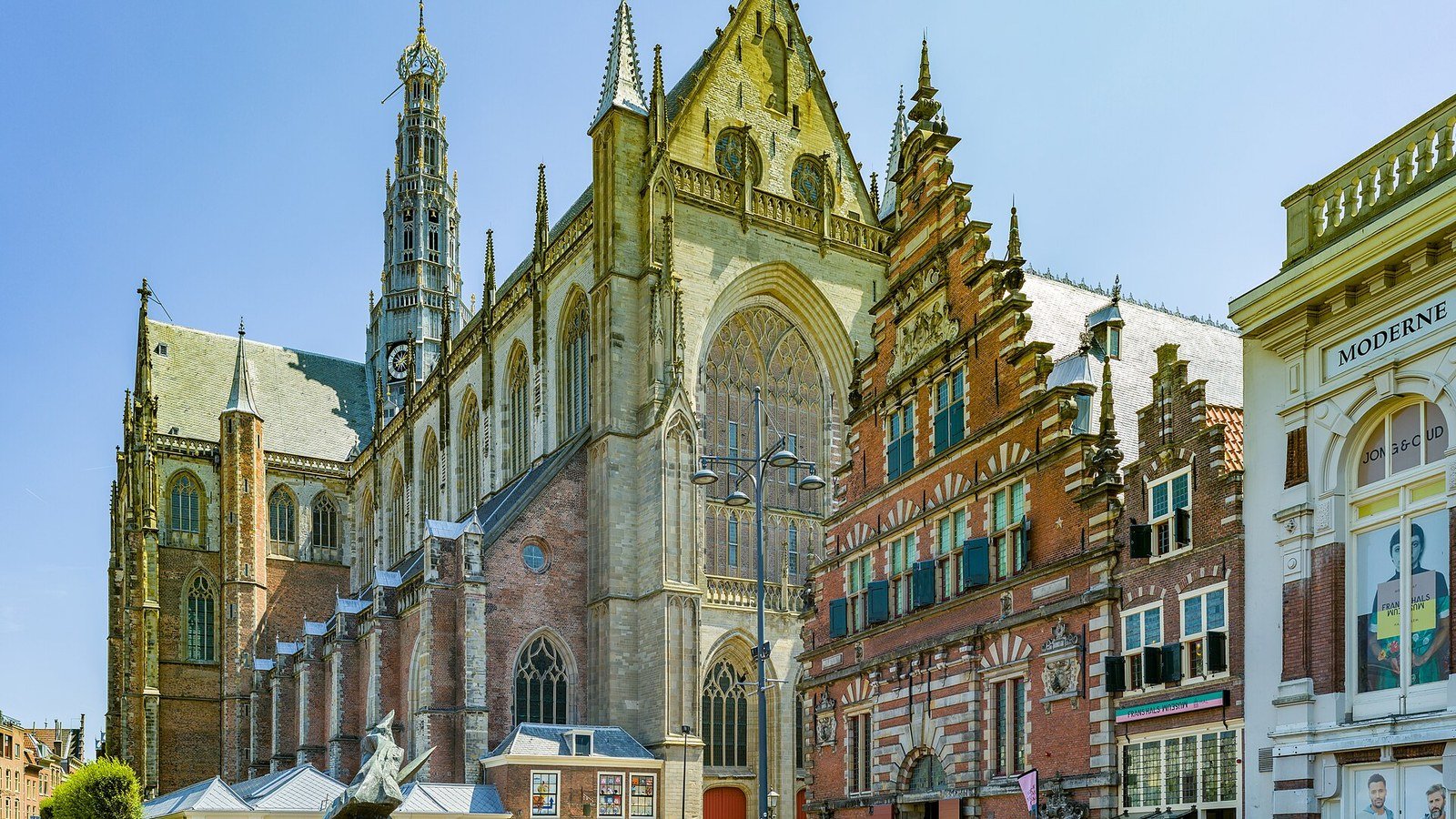La Grote Markt di Haarlem con la Grote Kerk