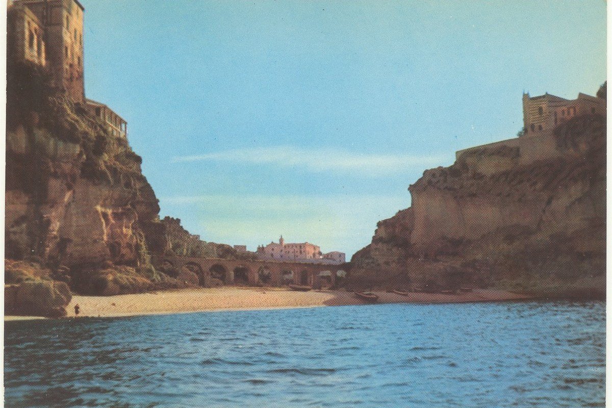 La spiaggia di Tropea con sabbia bianca