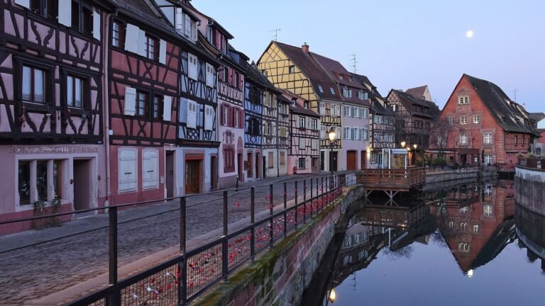 Colmar in solitaria: Petite Venise, Maison Pfister e Strada dei Vini
