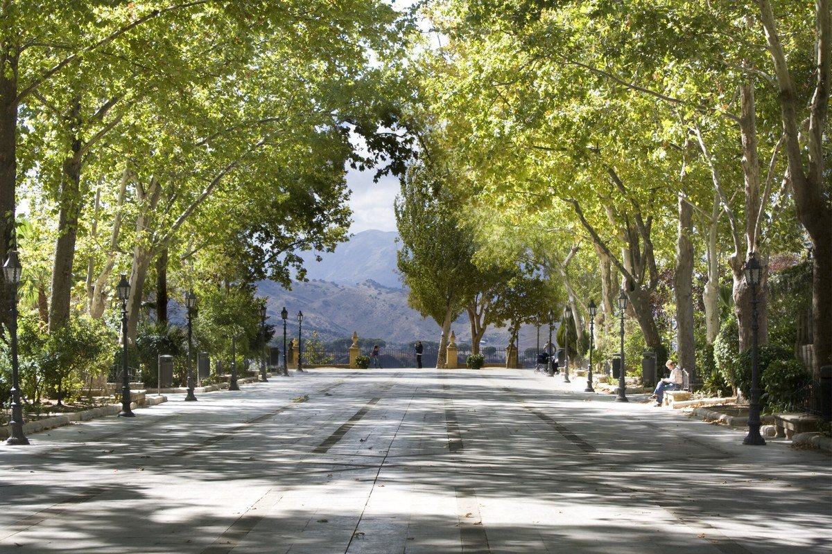 L Alameda del Tajo, il belvedere alberato di Ronda sulla gola