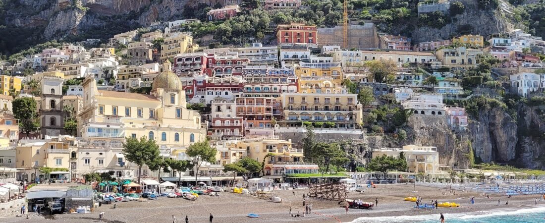 Positano in solitaria: la perla verticale della costiera