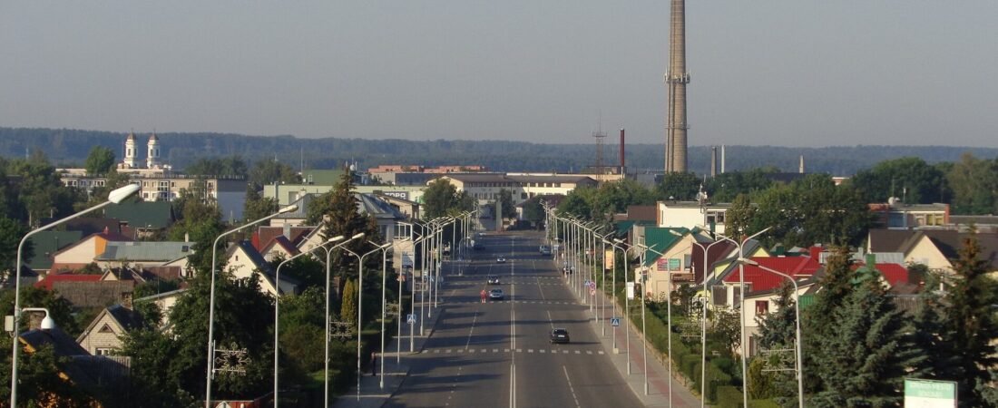 Jonava in solitaria: guida tra Šventoji, memoria e Joninės