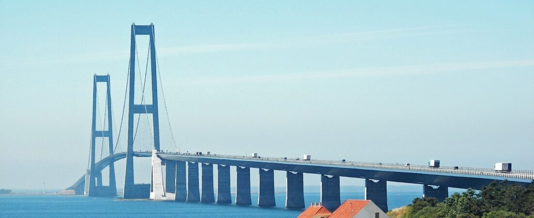 Korsør in solitaria: ponte, fortezza e Grande Belt