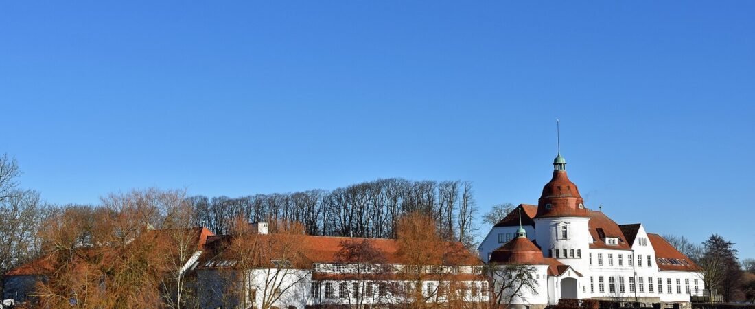 Nordborg in solitaria: lago, castello e Nordals