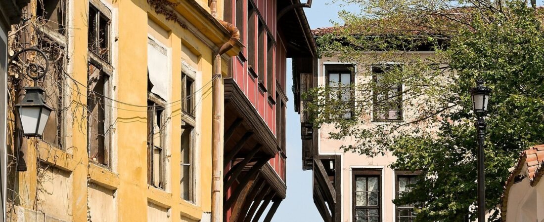 Plovdiv in solitaria: la città più antica d’Europa tra teatro romano e street art