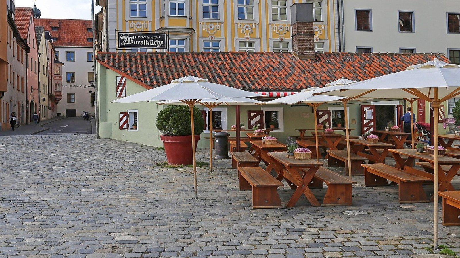 Wurstkuchl historic sausage kitchen Regensburg