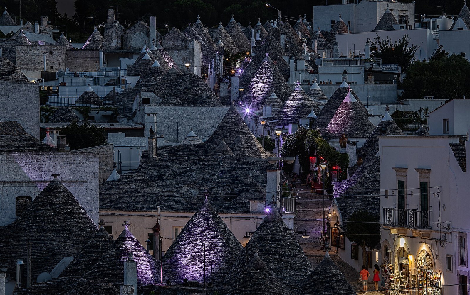 Itinerario a Alberobello: guida ai trulli e Valle d’Itria