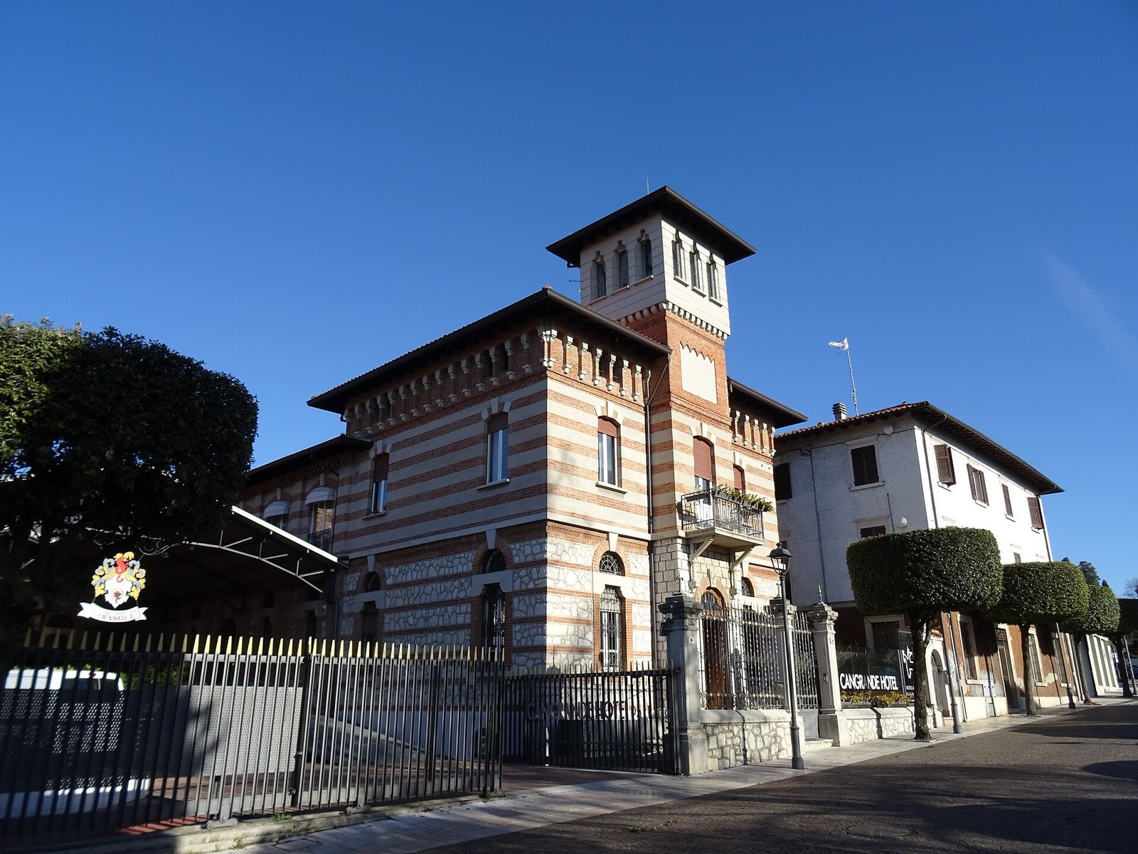 Dove dormire a Lazise: guida ai migliori quartieri e hotel
