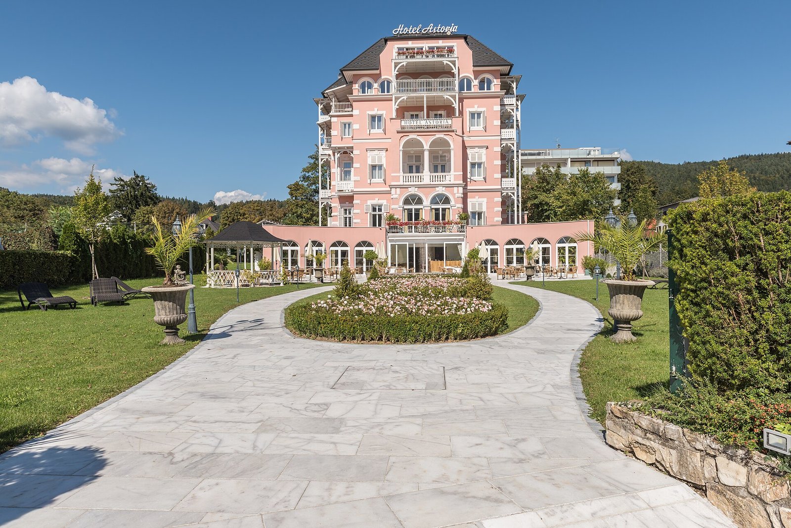 Dove dormire a Canazei: guida ai migliori quartieri e hotel