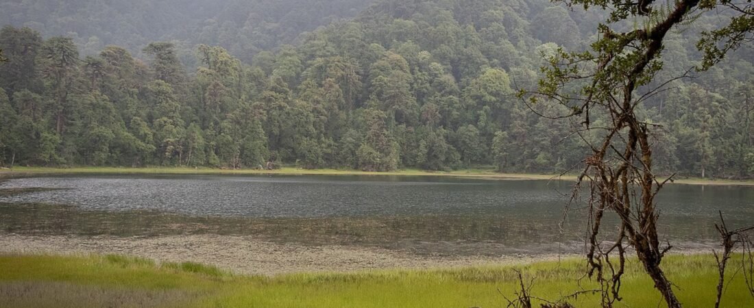 Achham in solitaria: laghi, aeroporto e paesaggi del Nepal occidentale