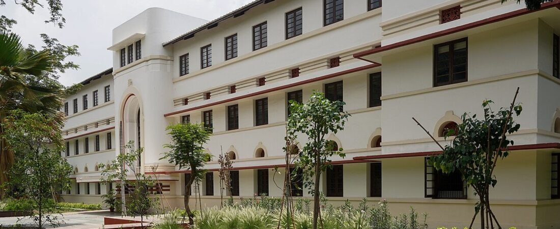 Ahmedabad in solitaria: architettura, mercati e Gujarat urbano