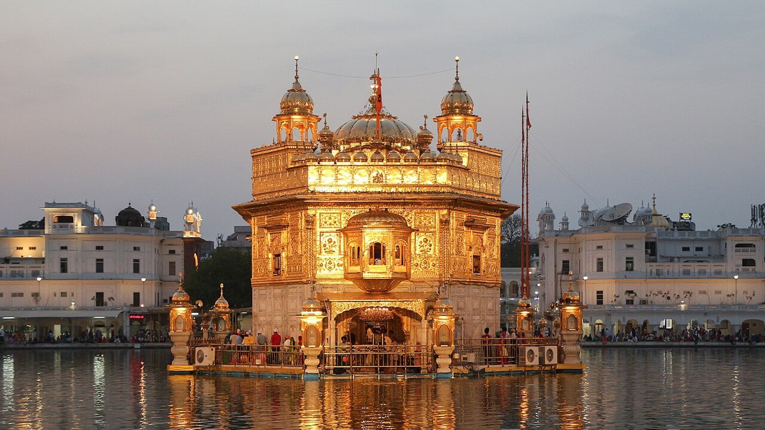 Amritsar in solitaria: templi, memoria e cultura del Punjab