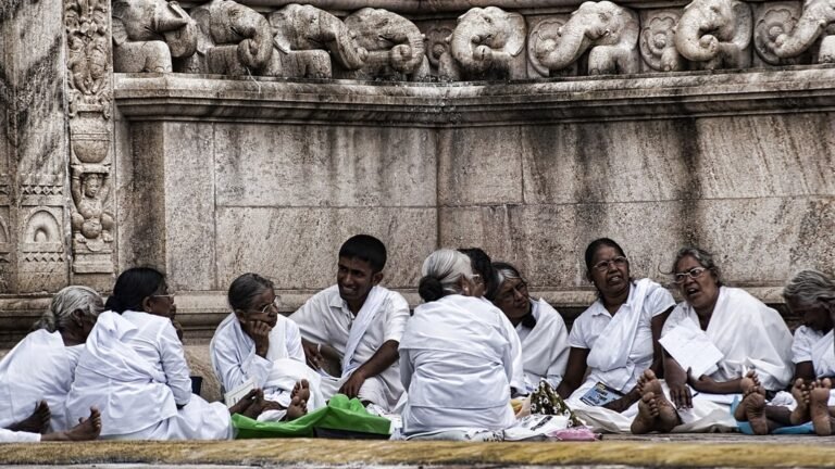 Anuradhapura in solitaria: stupas, templi e storia dello Sri Lanka
