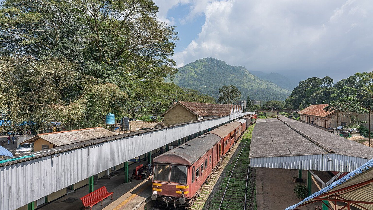 Badulla in solitaria: ferrovie, templi e colline dello Sri Lanka