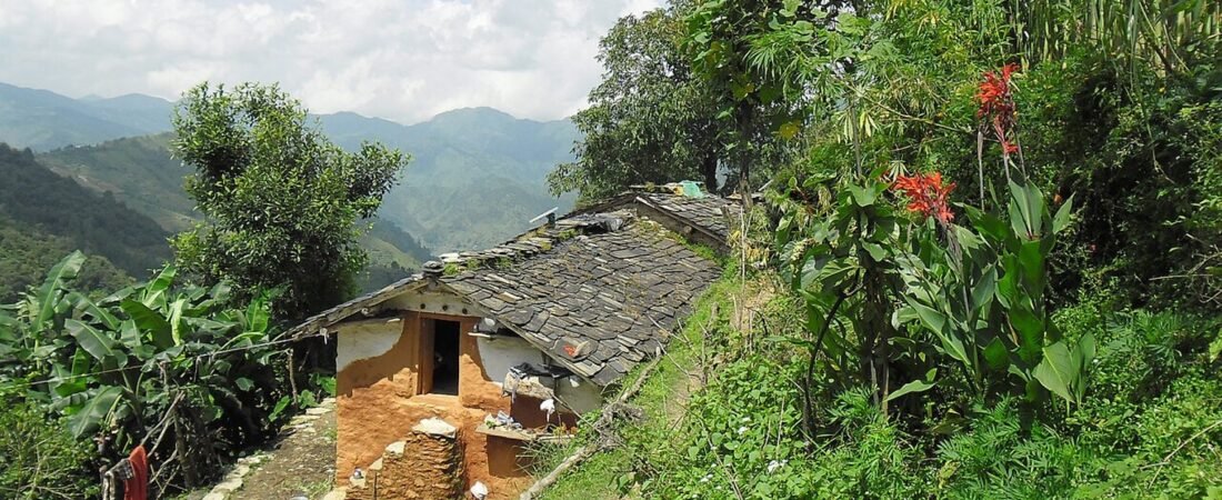 Baitadi in solitaria: templi, colline e Nepal occidentale