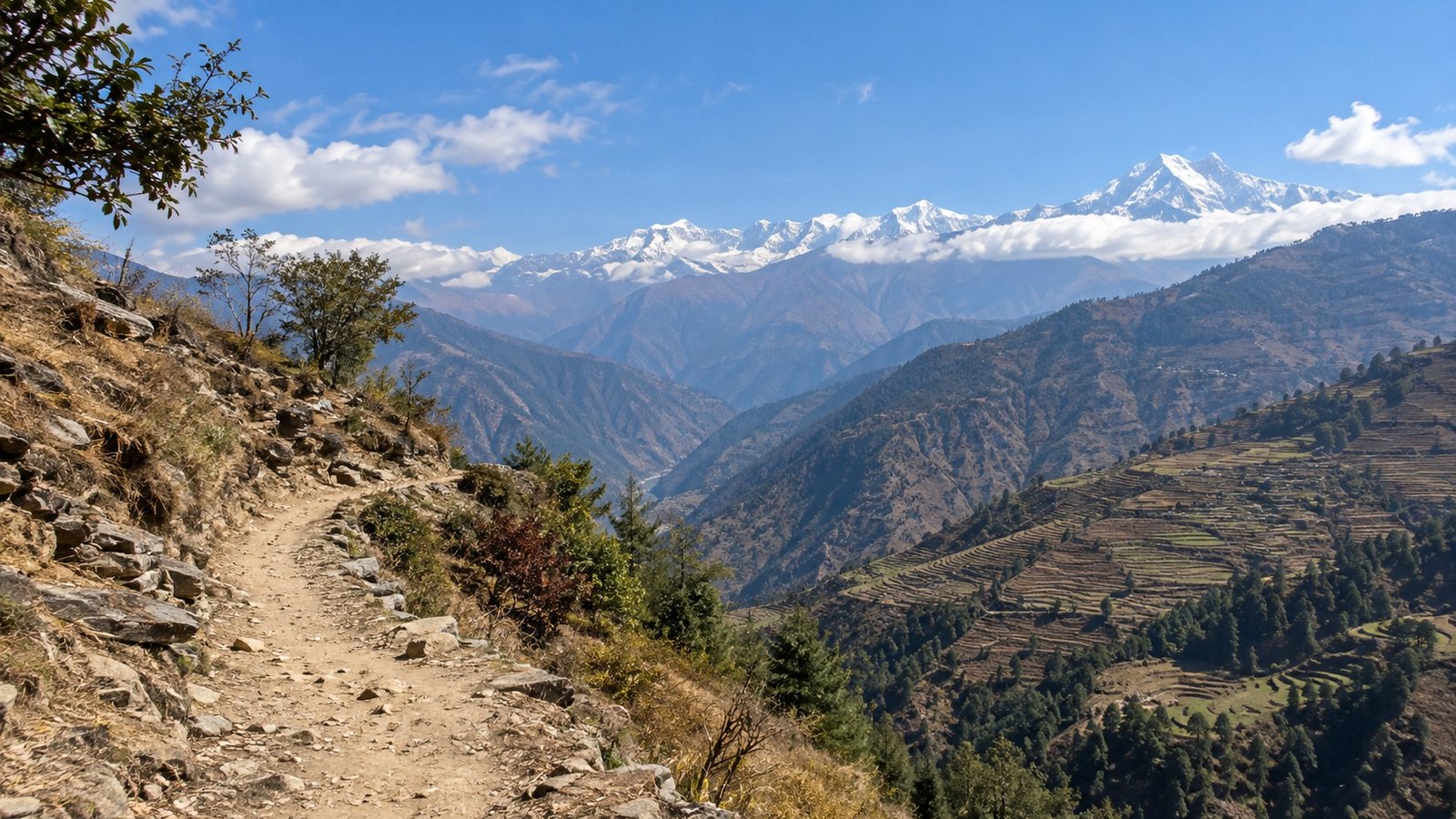 Bajhang: strada e paesaggio