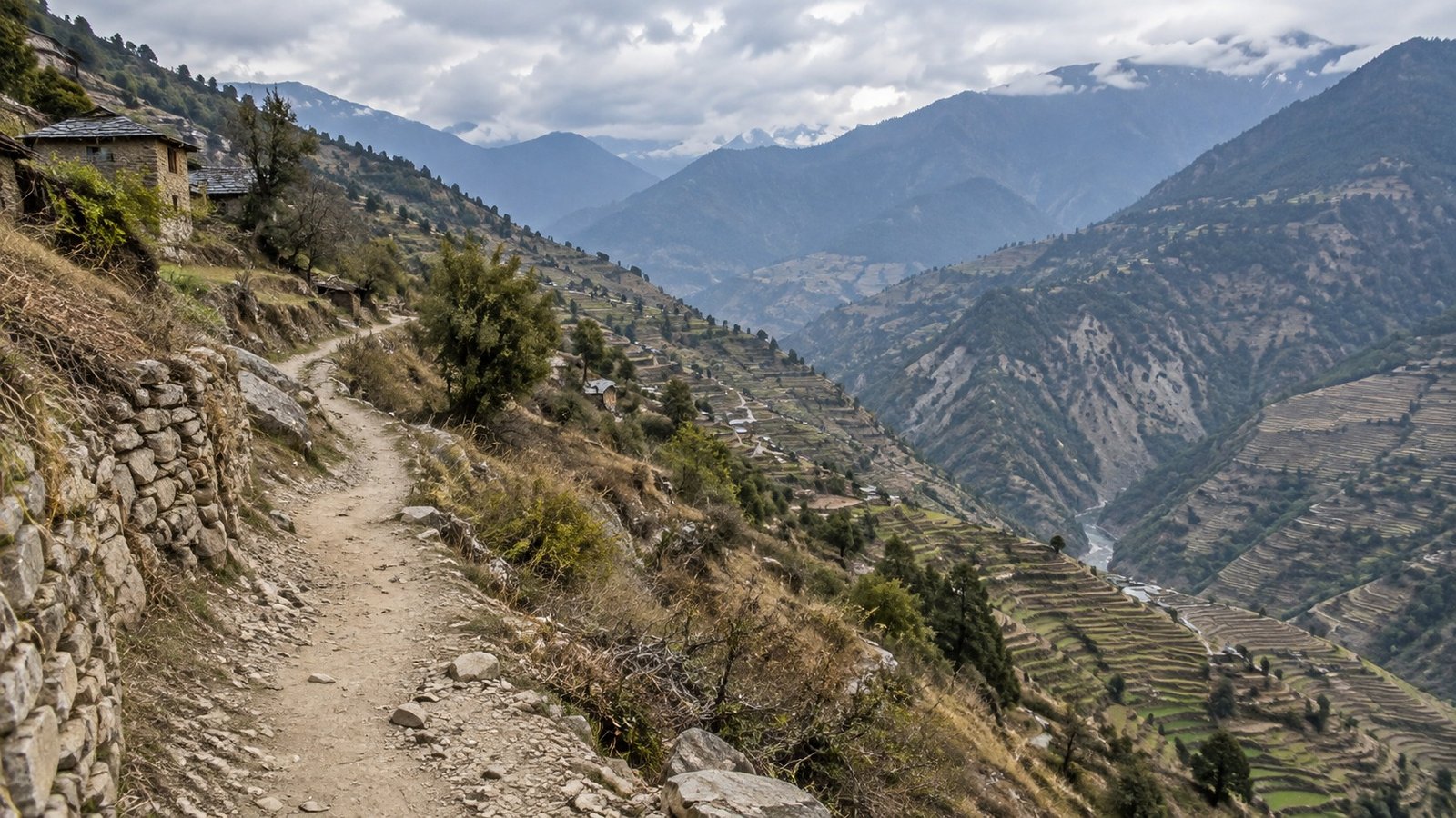 Bajura: strada e paesaggio