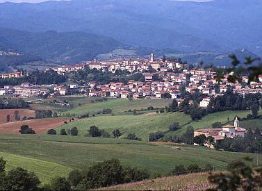 Bibbiena in solitaria: guida tra C e territorio