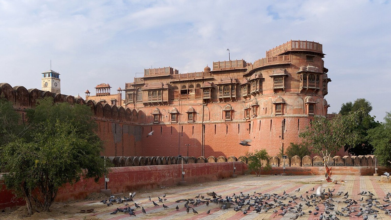 Bikaner in solitaria: fortezze, haveli e deserto del Rajasthan