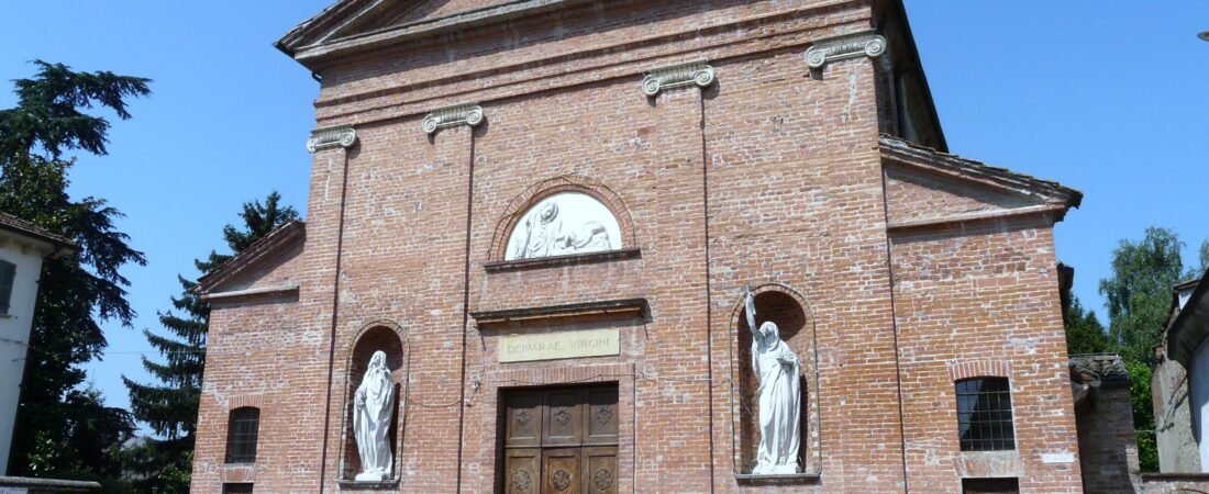 Bozzole in solitaria: guida tra Chiesa di San Michele e territorio